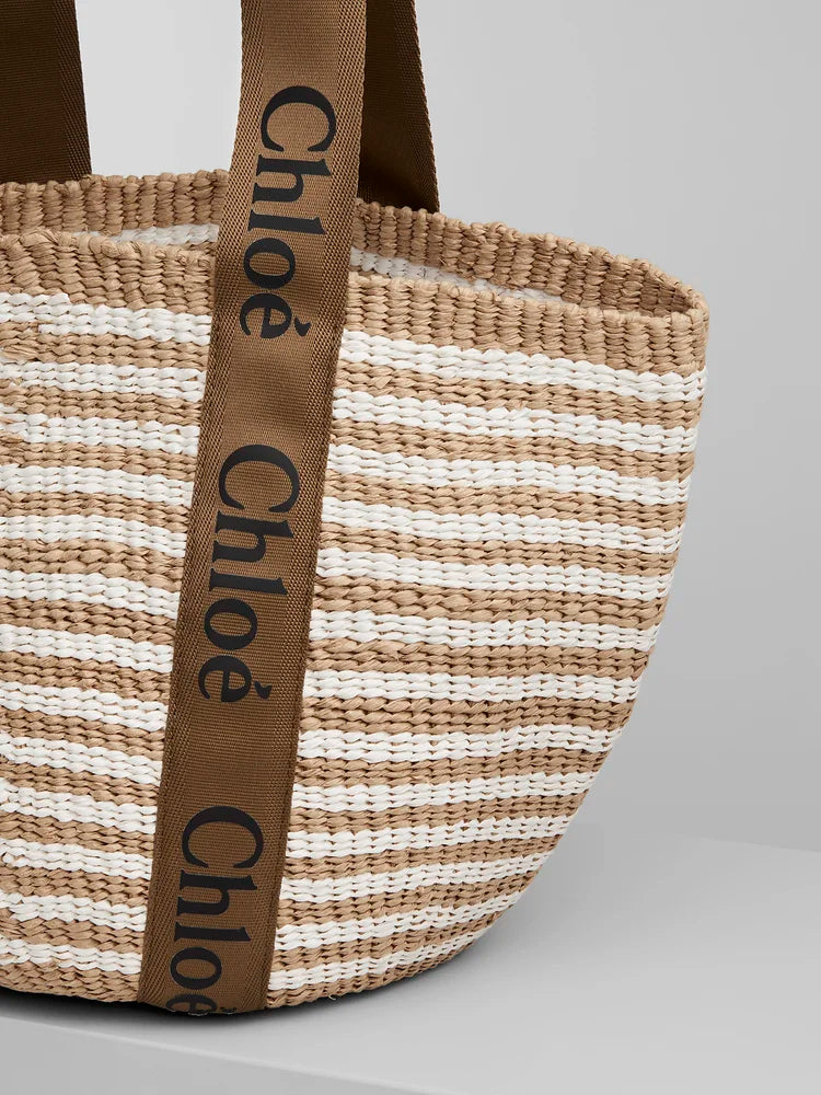 LARGE WOODY BASKET IN NATURAL FIBERS