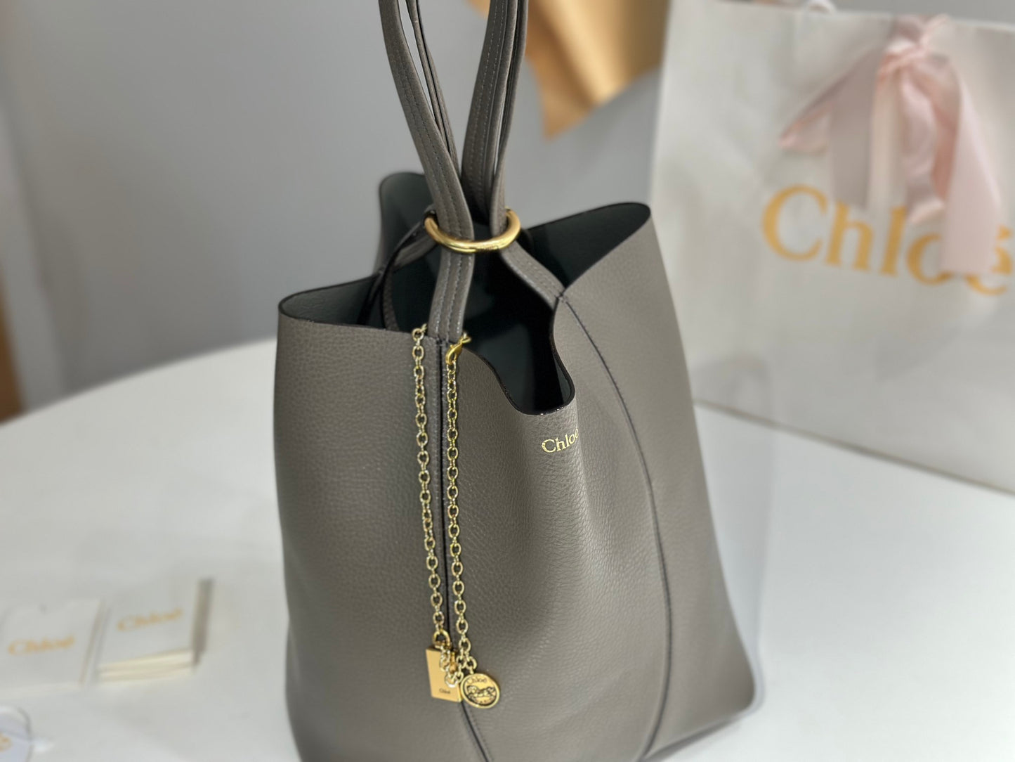 CHLOÉ SPIN TOTE BAG IN GRAINED LEATHER