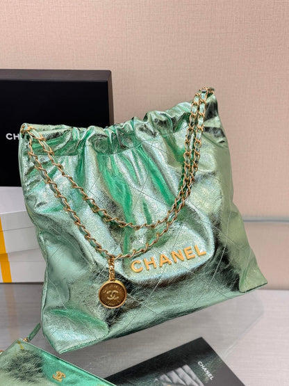 CHANEL 22 Handbag