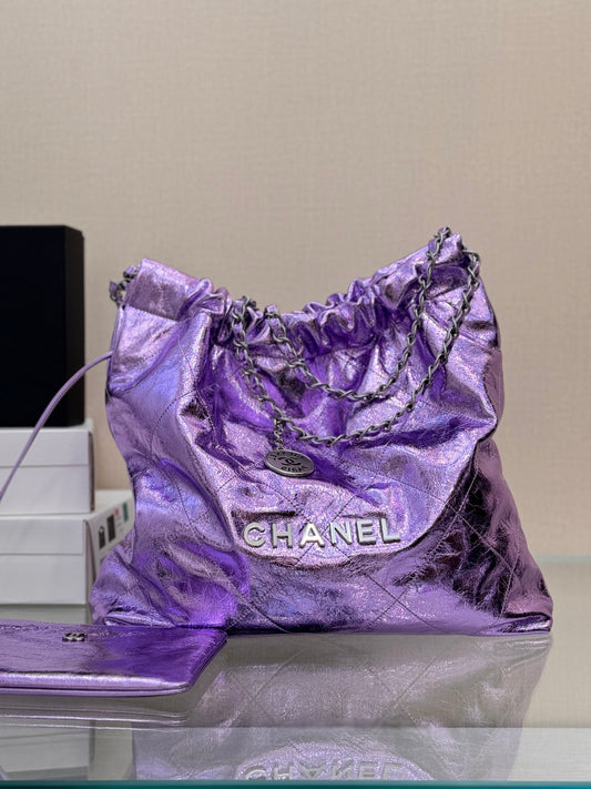 CHANEL 22 Handbag