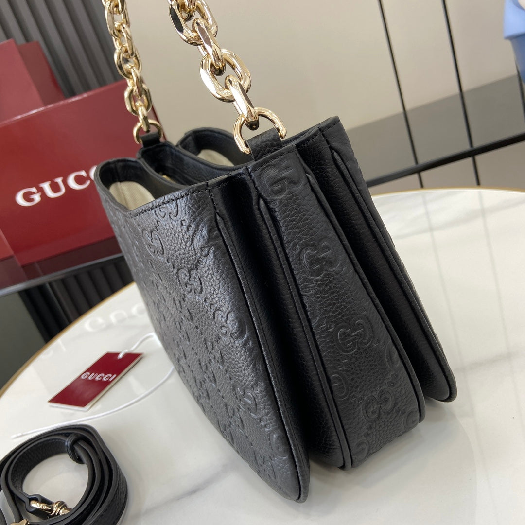 GG EMBLEM MINI SHOULDER BAG