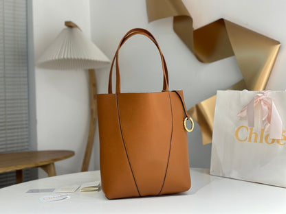 CHLOÉ SPIN TOTE BAG IN GRAINED LEATHER