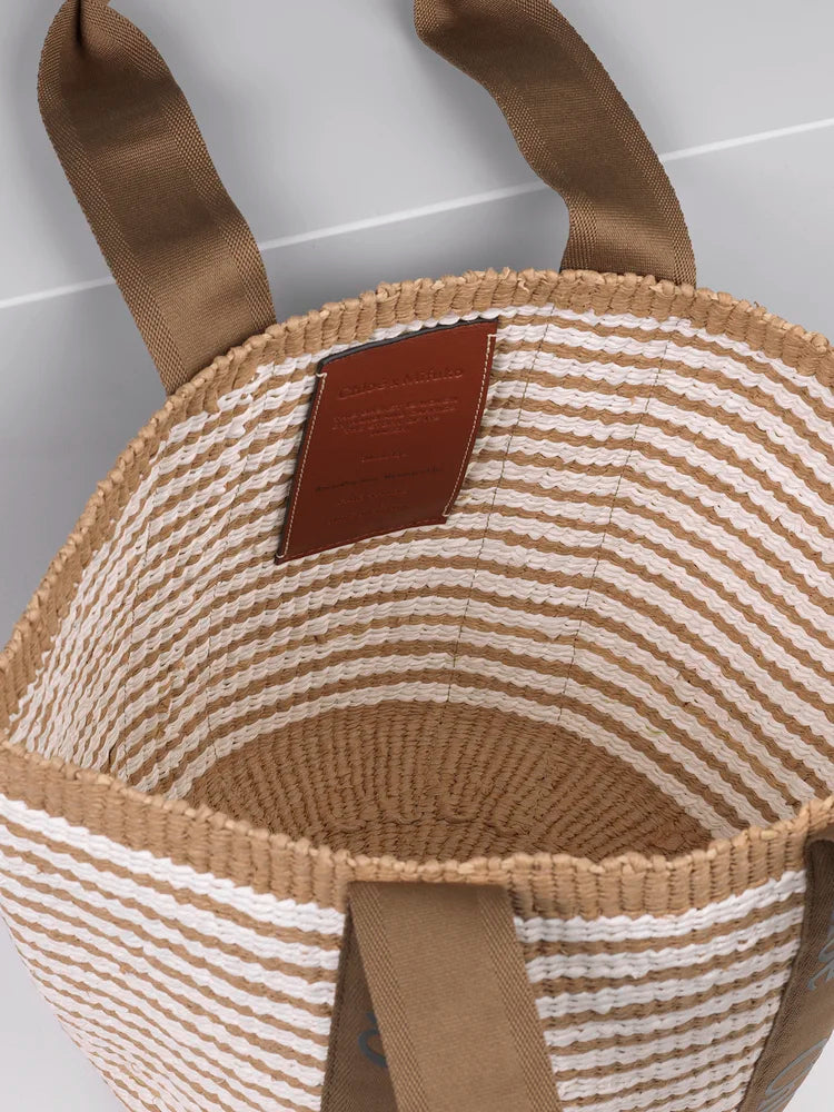 LARGE WOODY BASKET IN NATURAL FIBERS