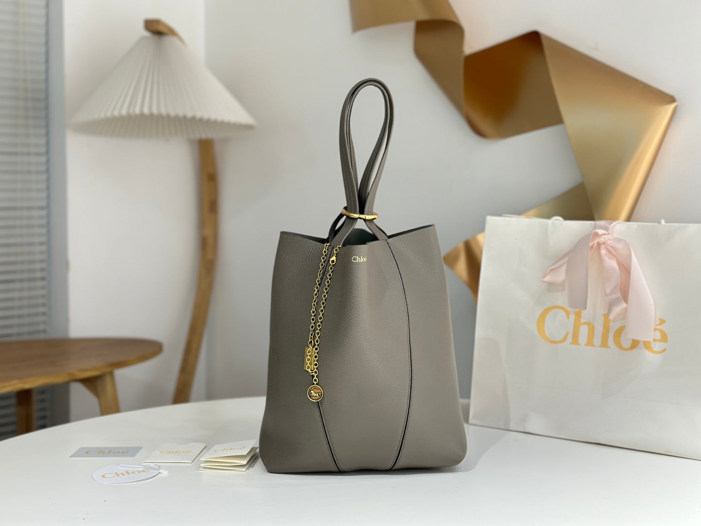 CHLOÉ SPIN TOTE BAG IN GRAINED LEATHER